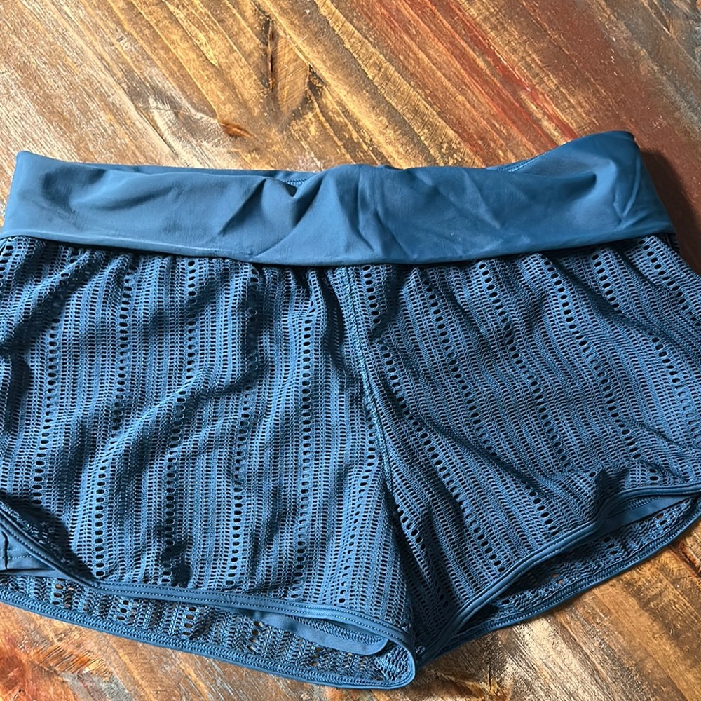 Prana Mesh Shorts size Medium Blue